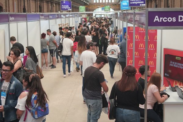 stand tecnologia 9